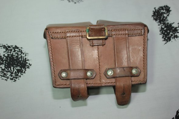 Подсумок оригинальный кожанный Мосинка КО-91 ГДР