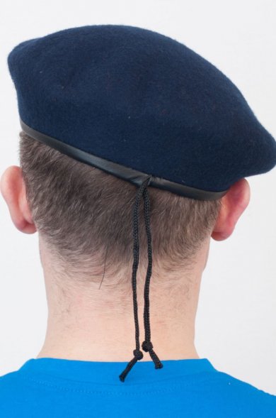 Берет темно-синий бесшовный