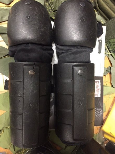 Щитки для рук (Комплект омон черепаха) б/у