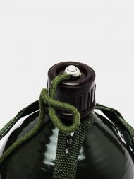 Фляжка с пластиковой крышкой