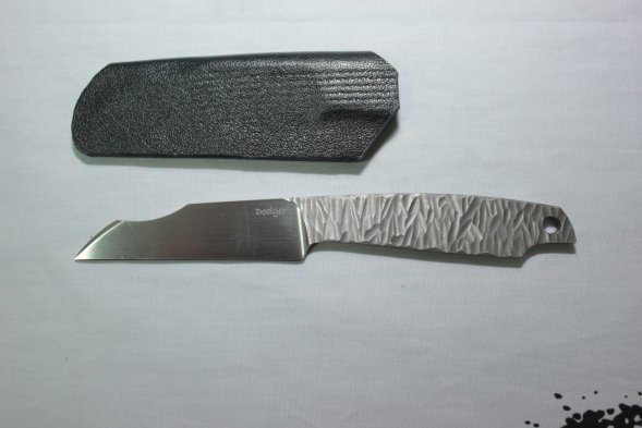 Нож Dodger сталь M2