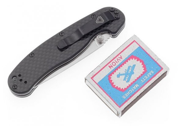 Ontario Rat Model II клинок без покрытия, накладки карбон, сталь D2